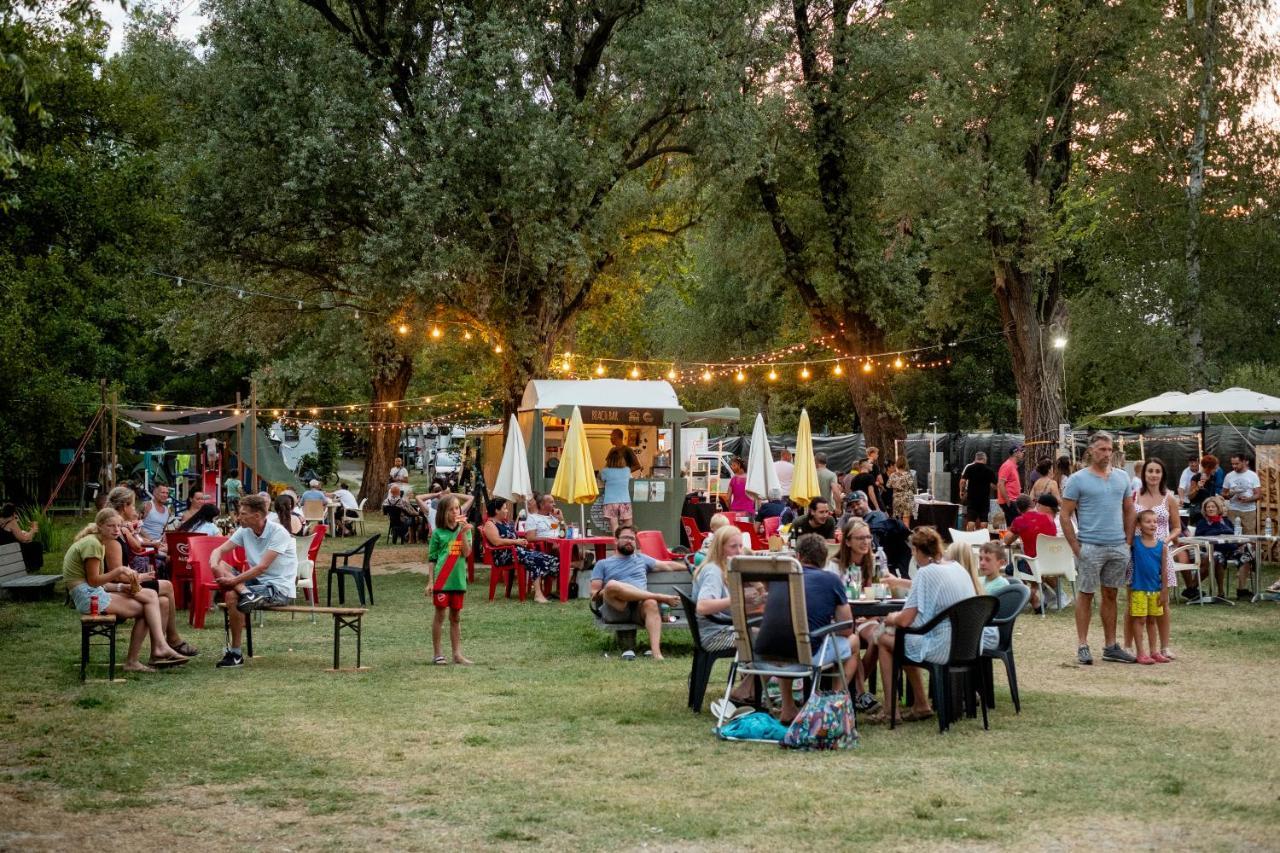 Camping Eden Glamping Dormelletto Zewnętrze zdjęcie